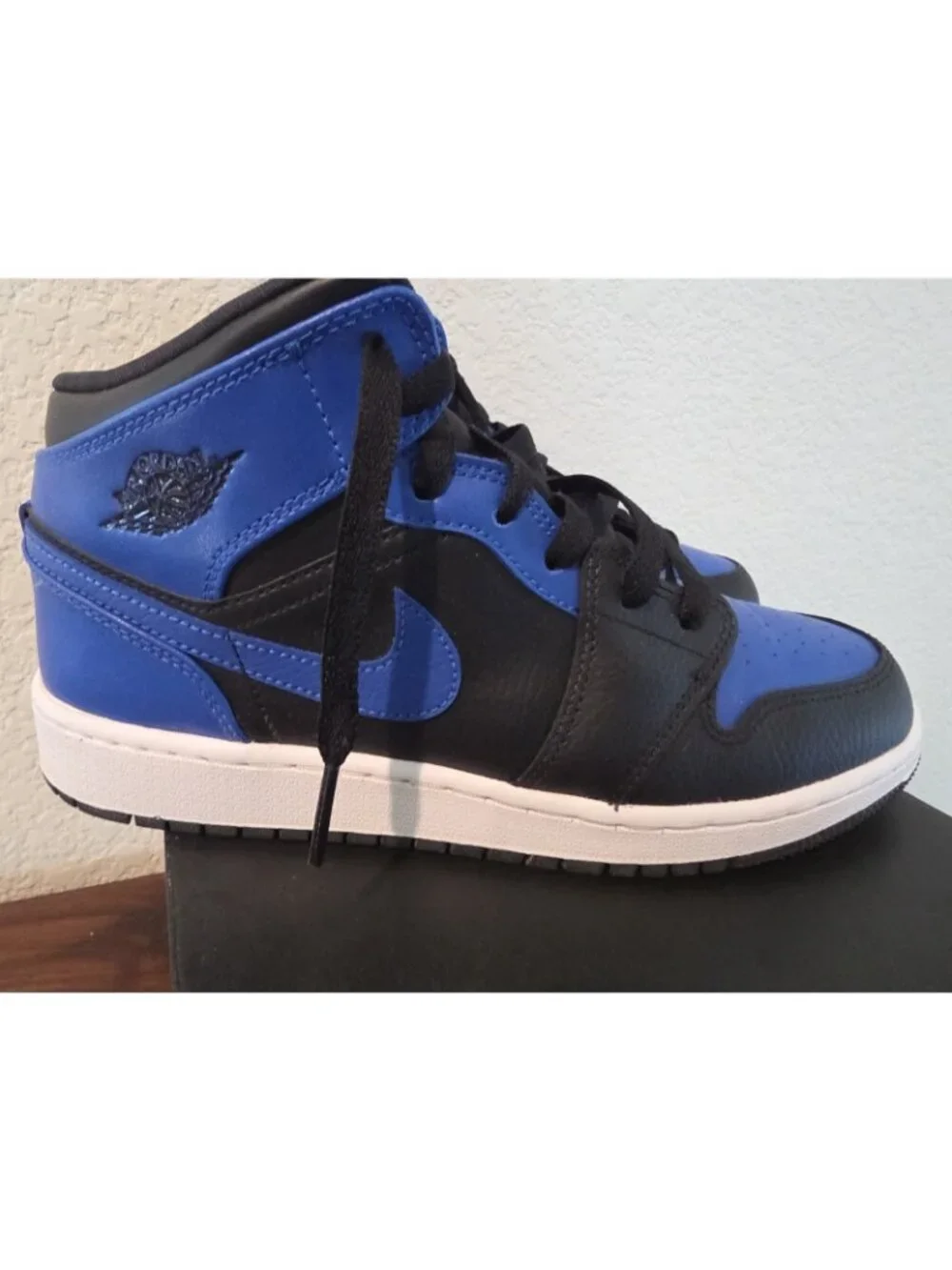 Nike Air Jordan 1 Mid GS Hyper Royal Black White 554725-077 Youth Size 6Y W Box